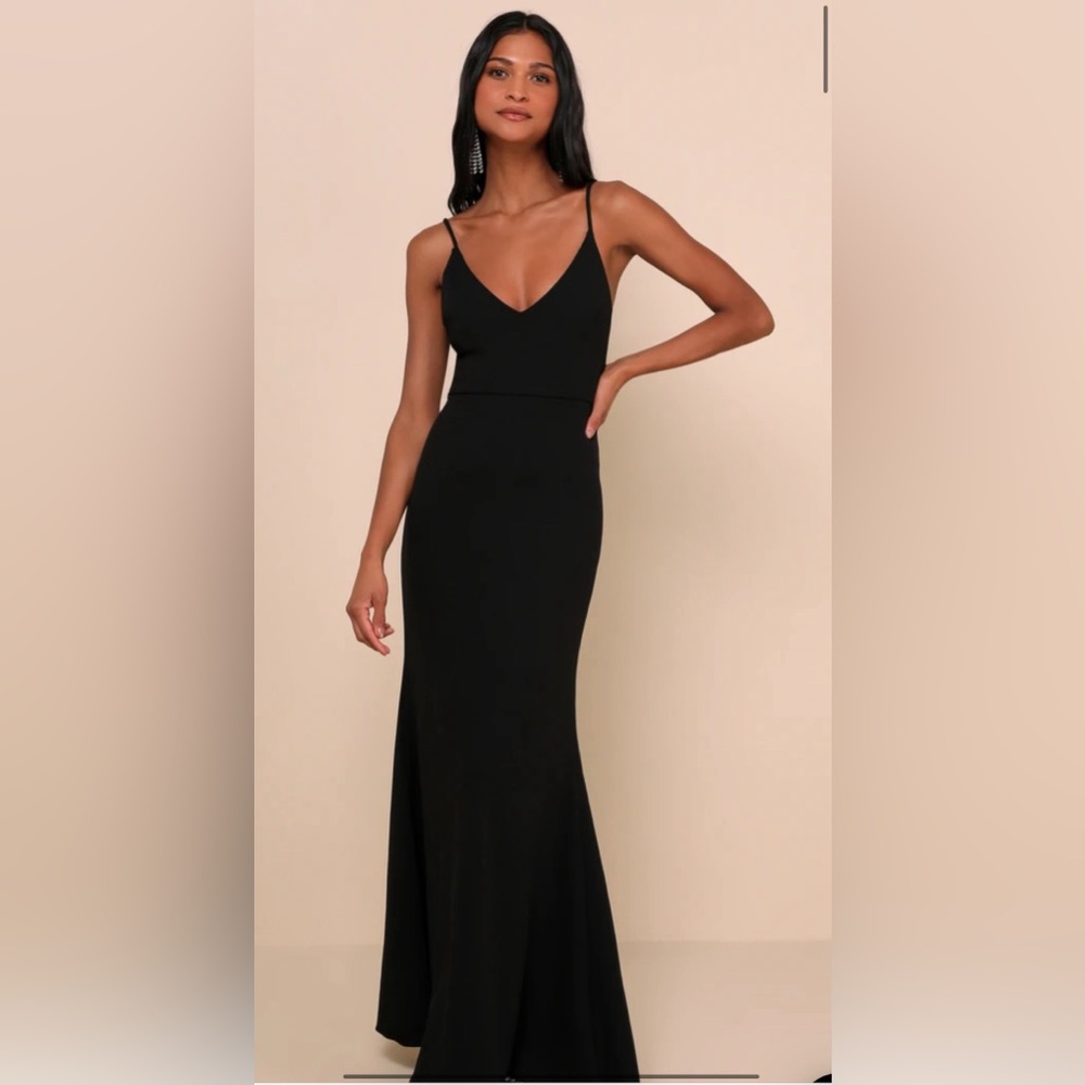 #617. New! Lulus Adjustable Strap Black Stretch Chiffon Maxi Dress. Size L NWOT